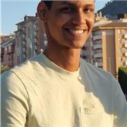 Ingeniero titulado ,dominó matemáticas físicas y habló francés y inglés. 
Ofrece clases para niños y adultos en Jaén.